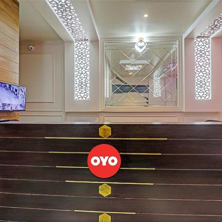 Hotel O Royal Regency Palace Горакпур Екстериор снимка