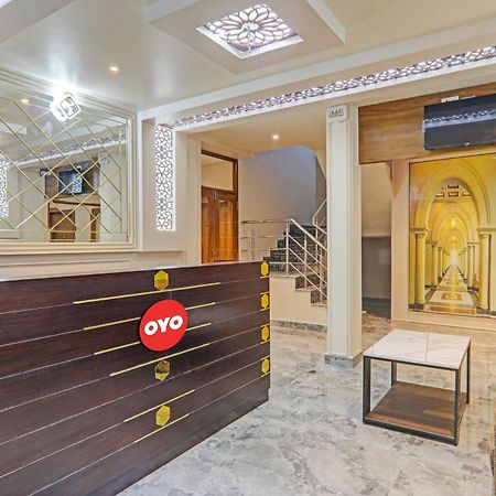 Hotel O Royal Regency Palace Горакпур Екстериор снимка