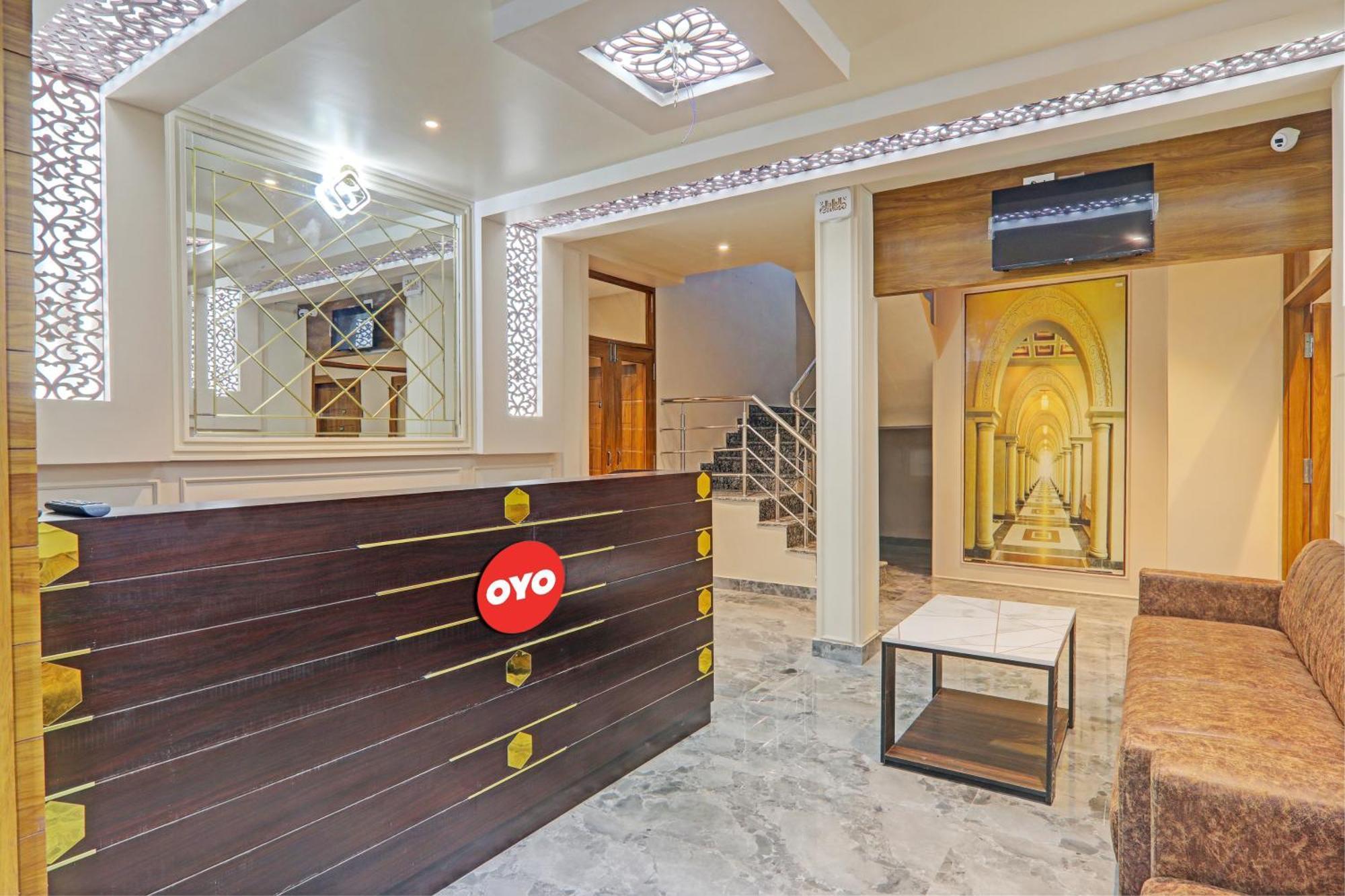 Hotel O Royal Regency Palace Горакпур Екстериор снимка